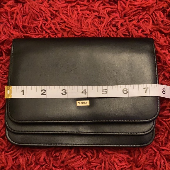Buxton Clutch or Purse with detachable strap - Picture 10 of 11